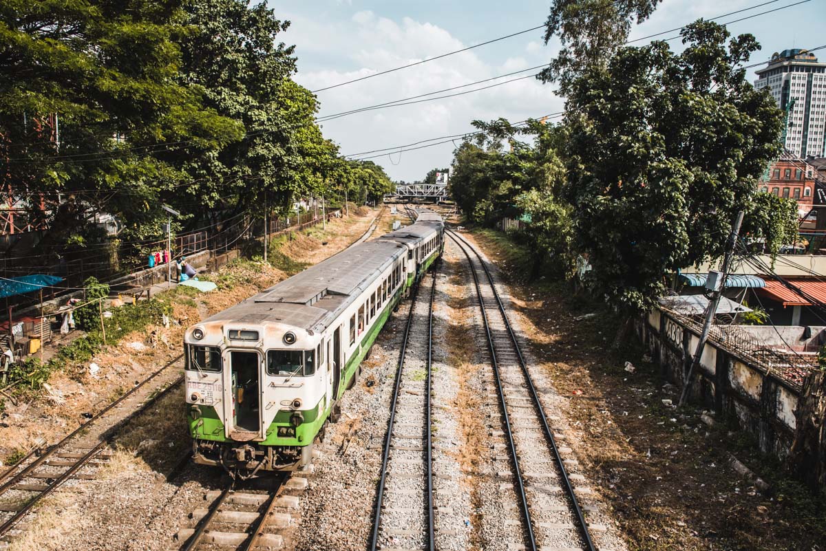 Zugfahren Myanmar