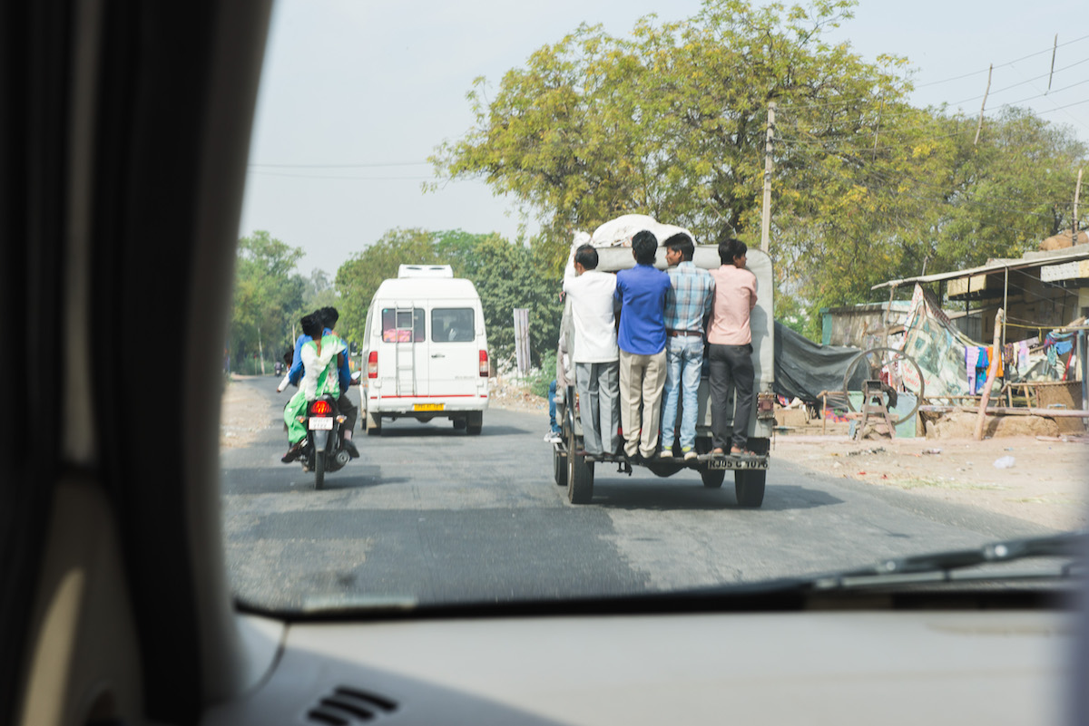 India-crowded-vehicle