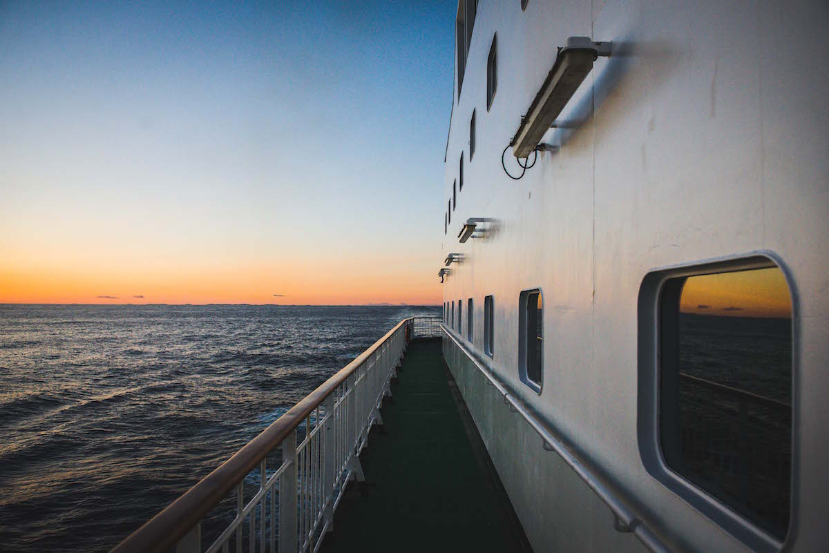 Sonnenuntergang-Hurtigruten