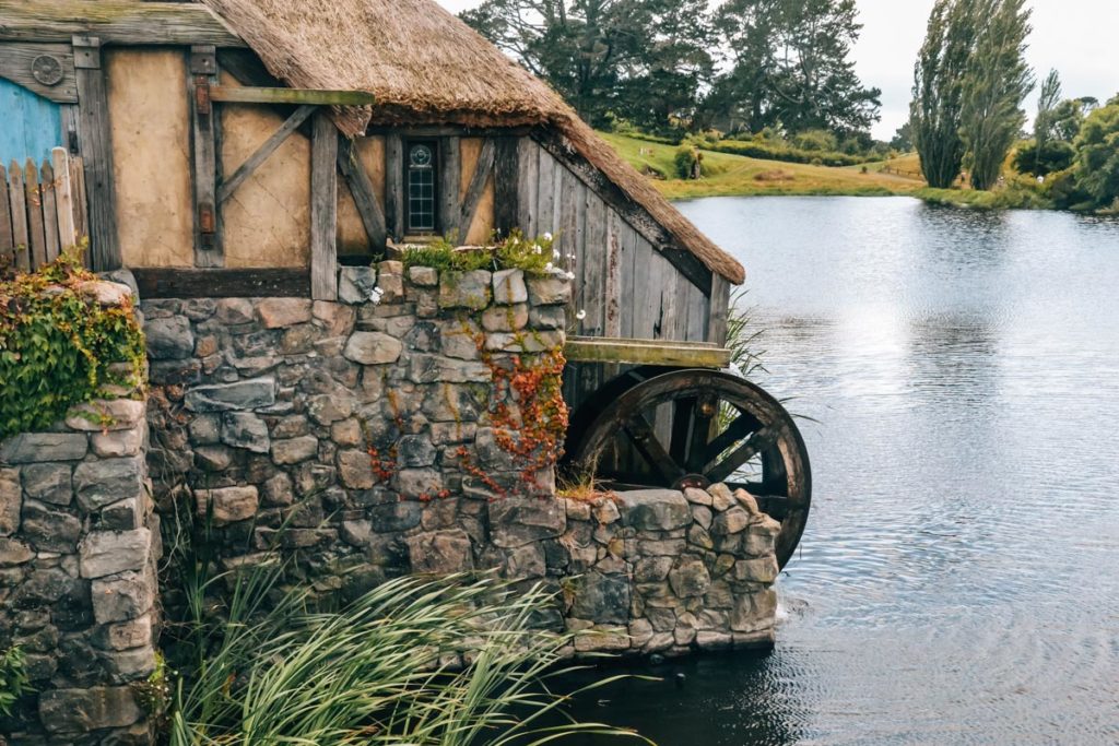 Hobbiton Movie Tours