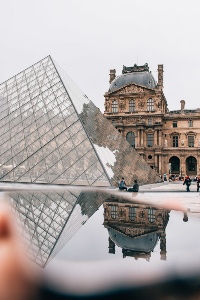 Paris Pyramide Louvre