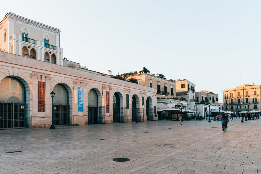 Bari Piazza del Ferrarese