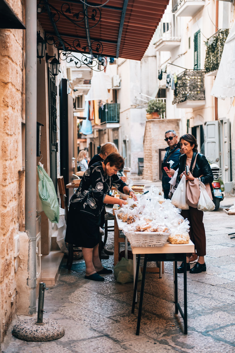 Bari Strada delle Orecchiette