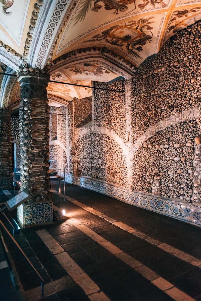 Capela dos Ossos