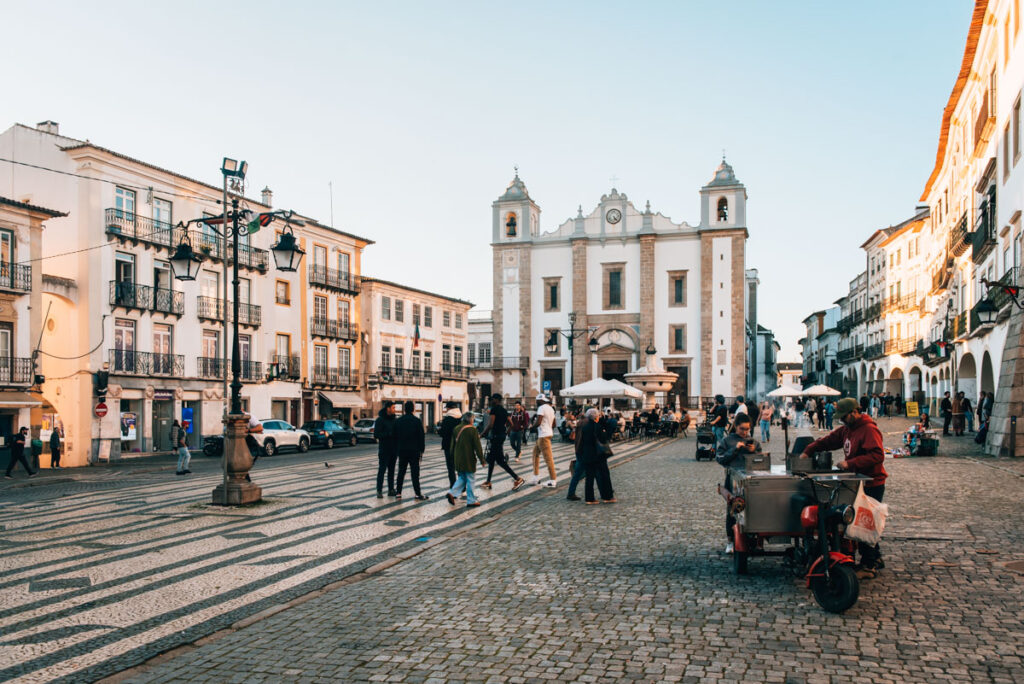 Evora Praca do Giraldo