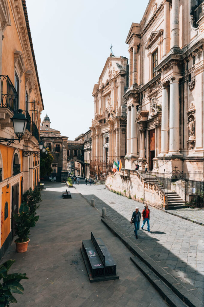 Catania Via Crociferi