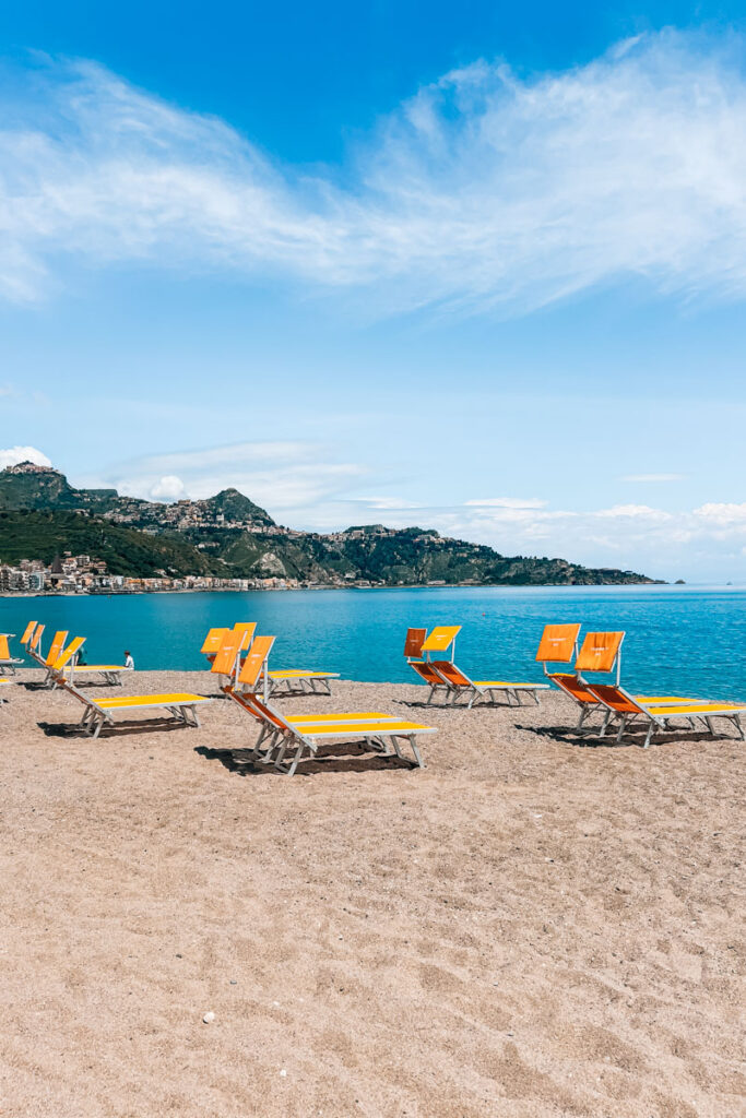 Giardini Naxos Strand