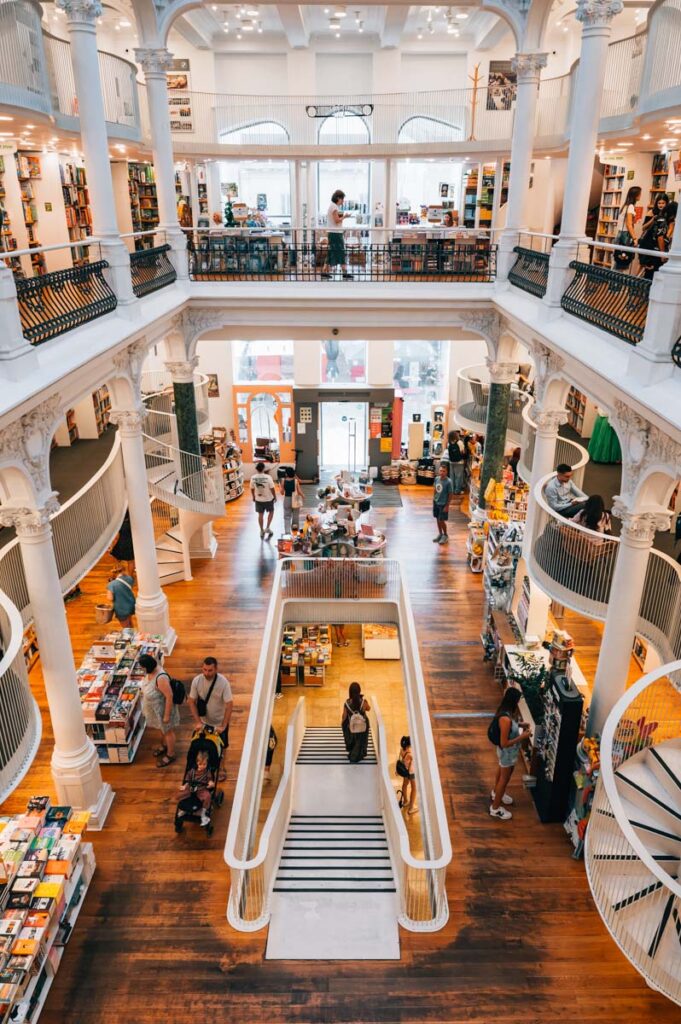 Bukarest Carturesti Carusel