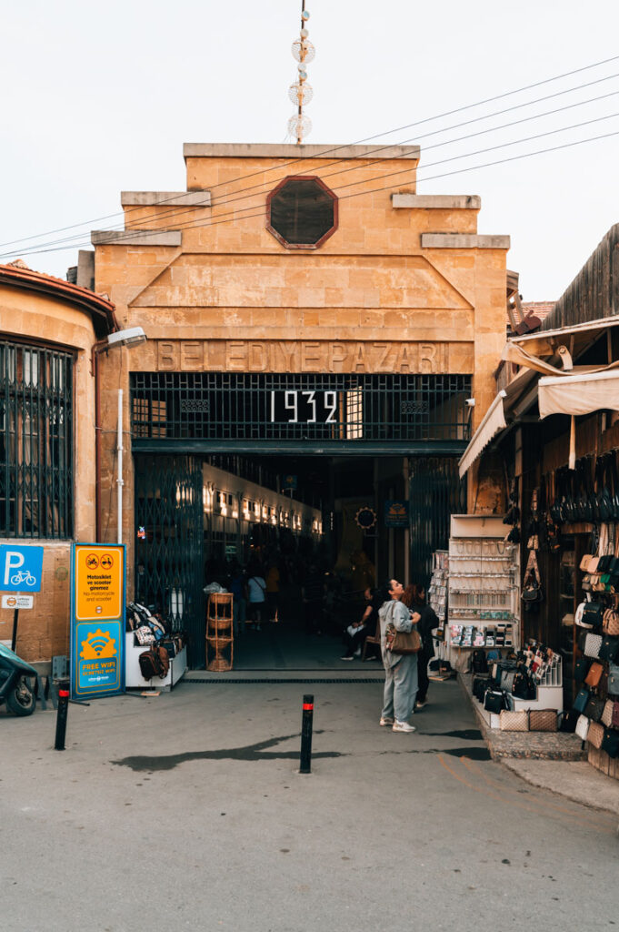 Nikosia Markthalle Bandabuliya